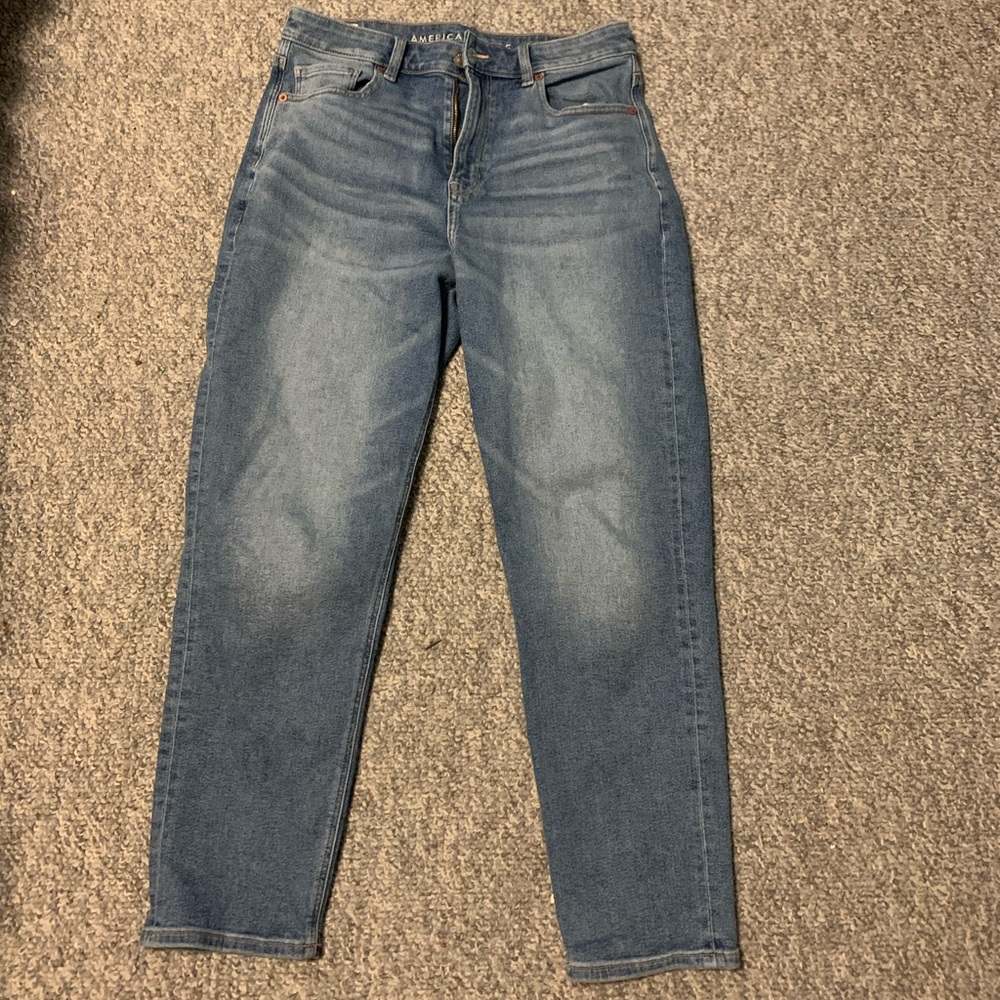American Eagle Mom Jean